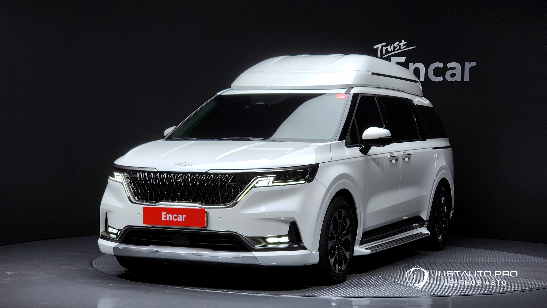 Автомобиль Kia Canival