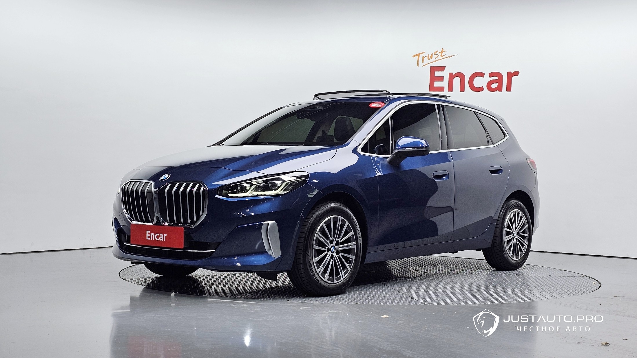 Автомобиль BMW 2-Series