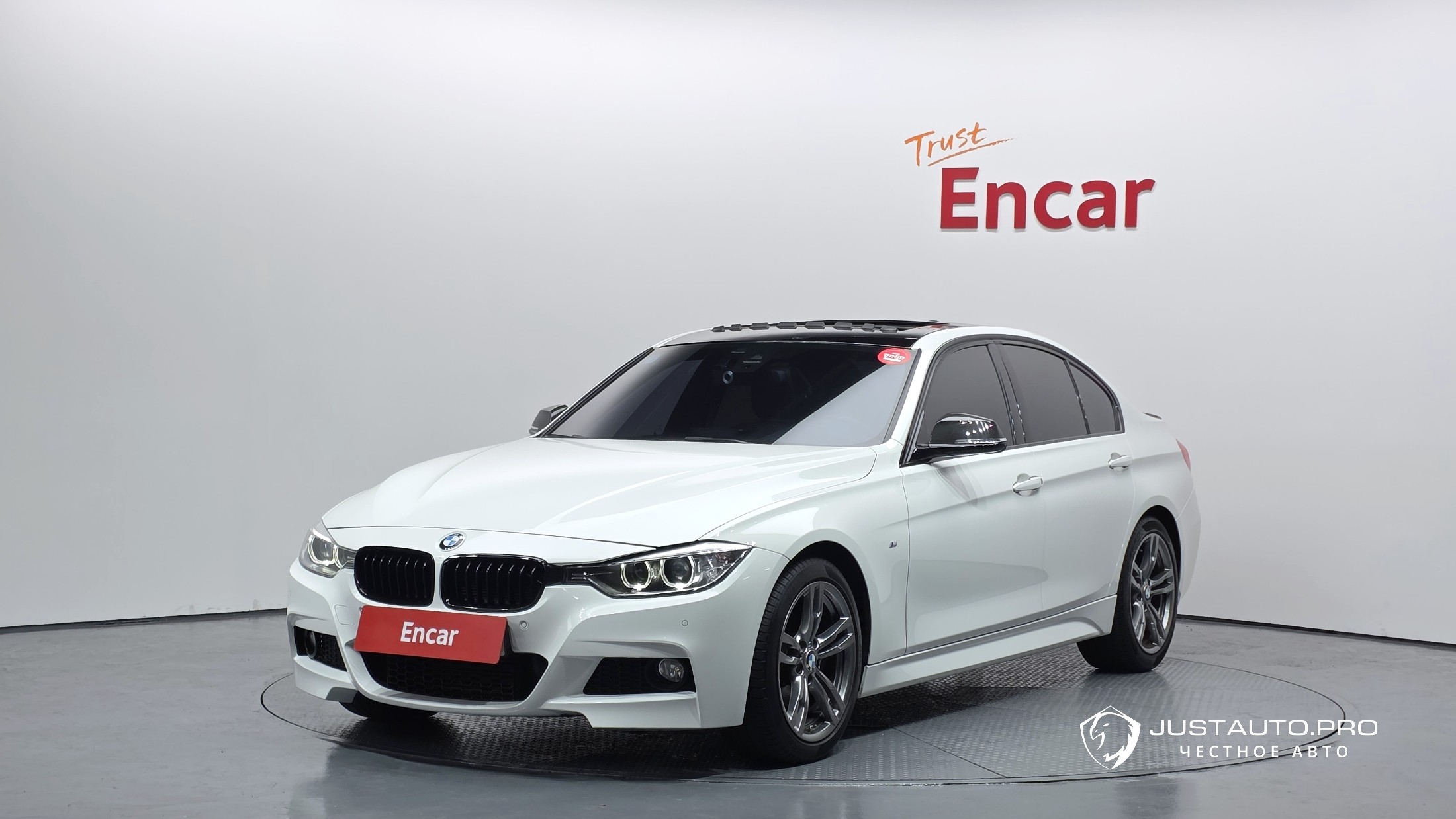 Автомобиль BMW 3-Series