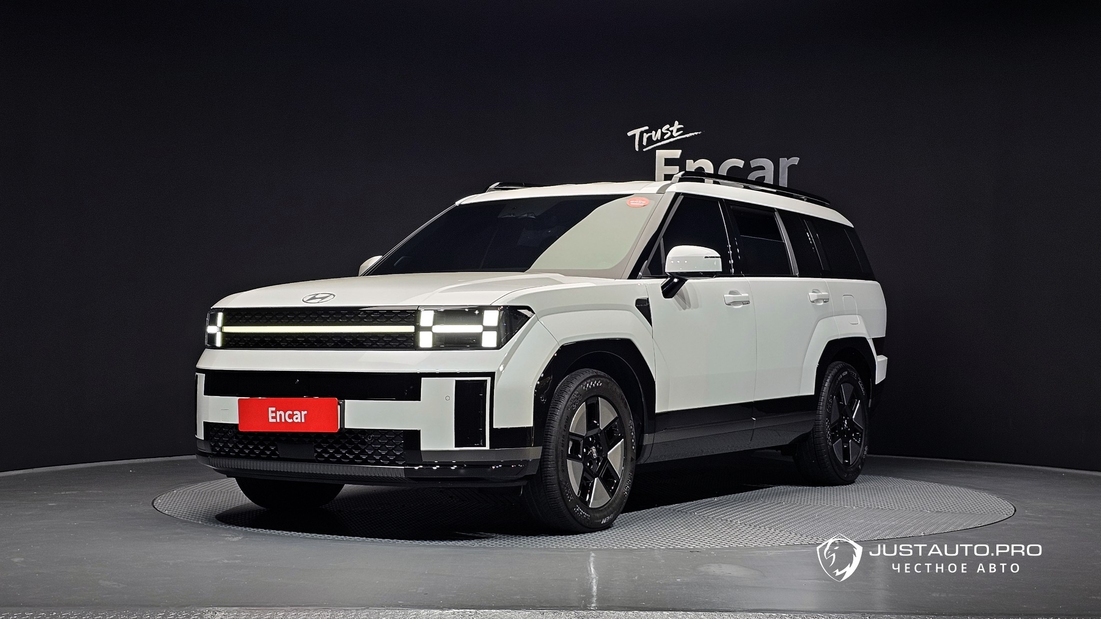 Автомобиль Hyundai Santafe