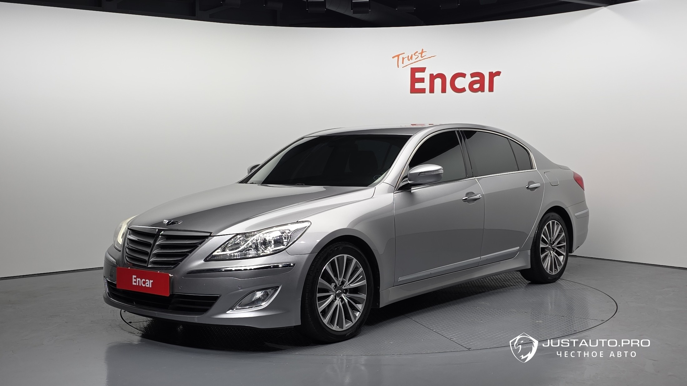 Автомобиль Hyundai Genesis