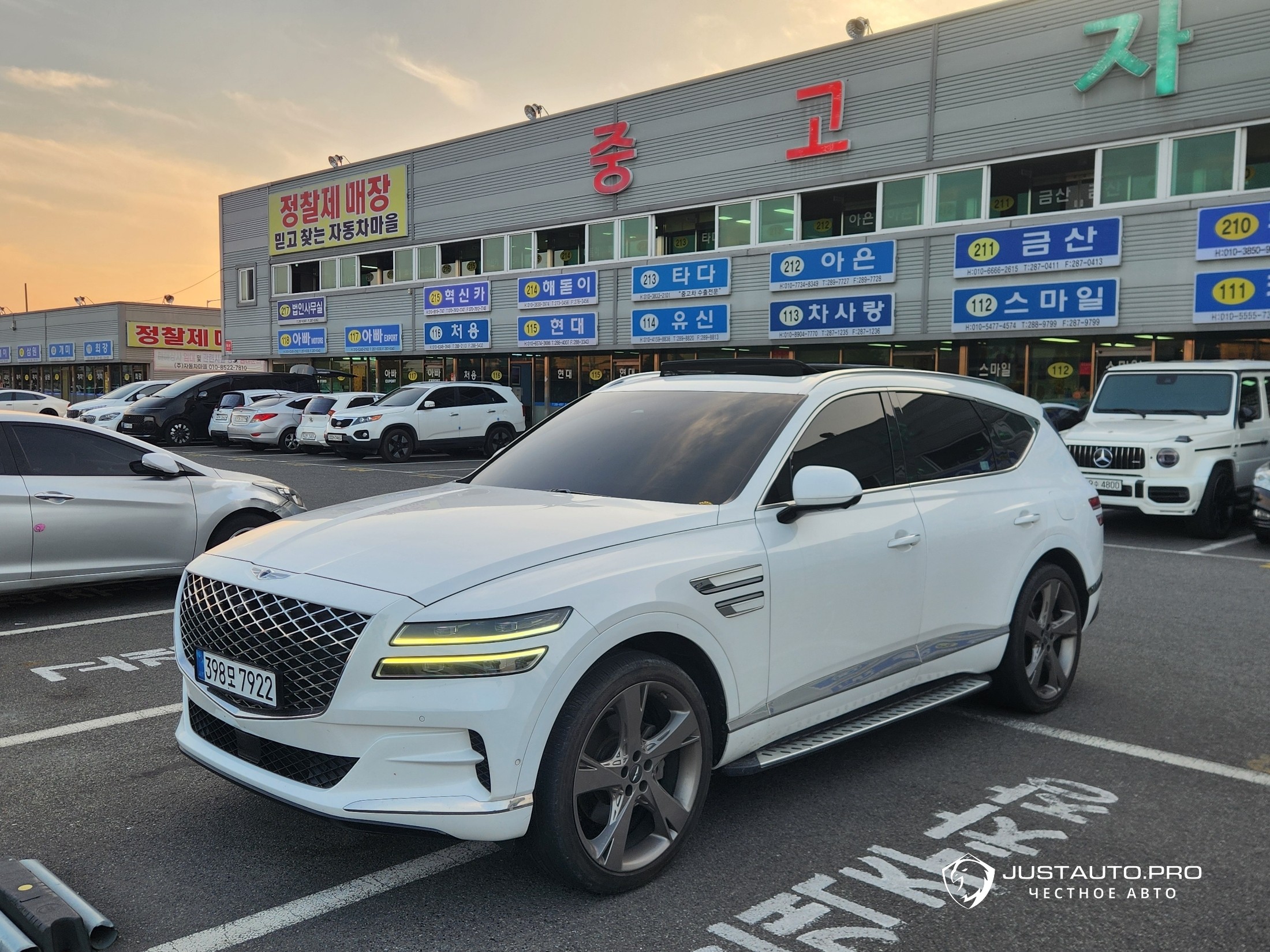 Автомобиль Genesis GV80