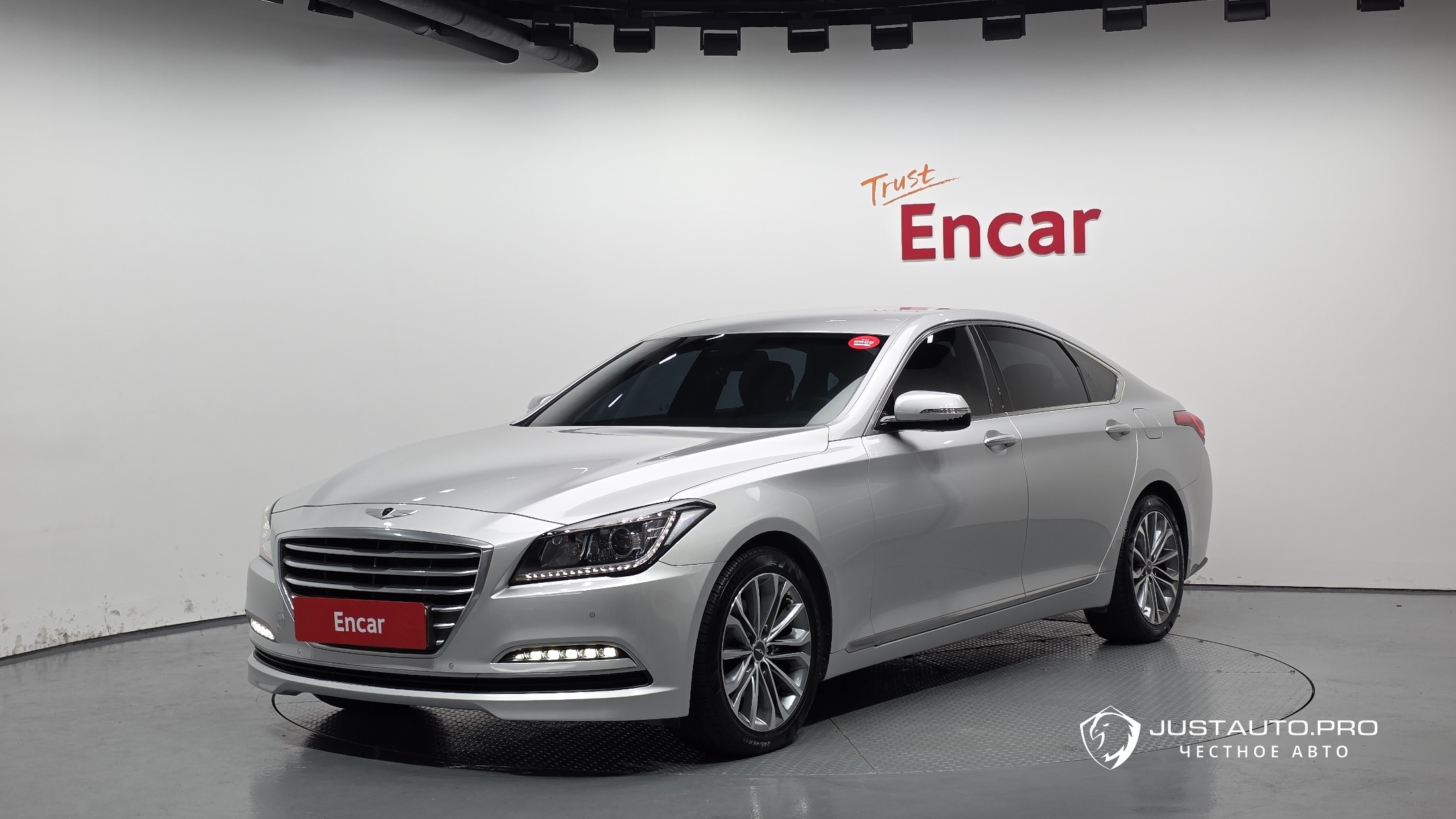 Автомобиль Hyundai Genesis