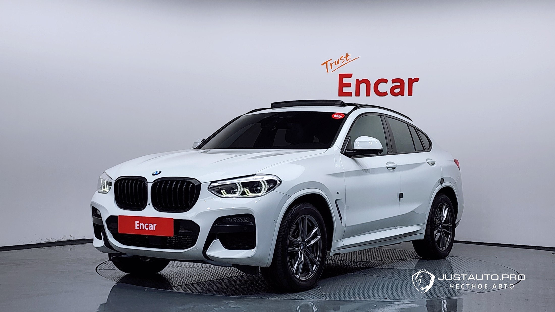 Автомобиль BMW X4