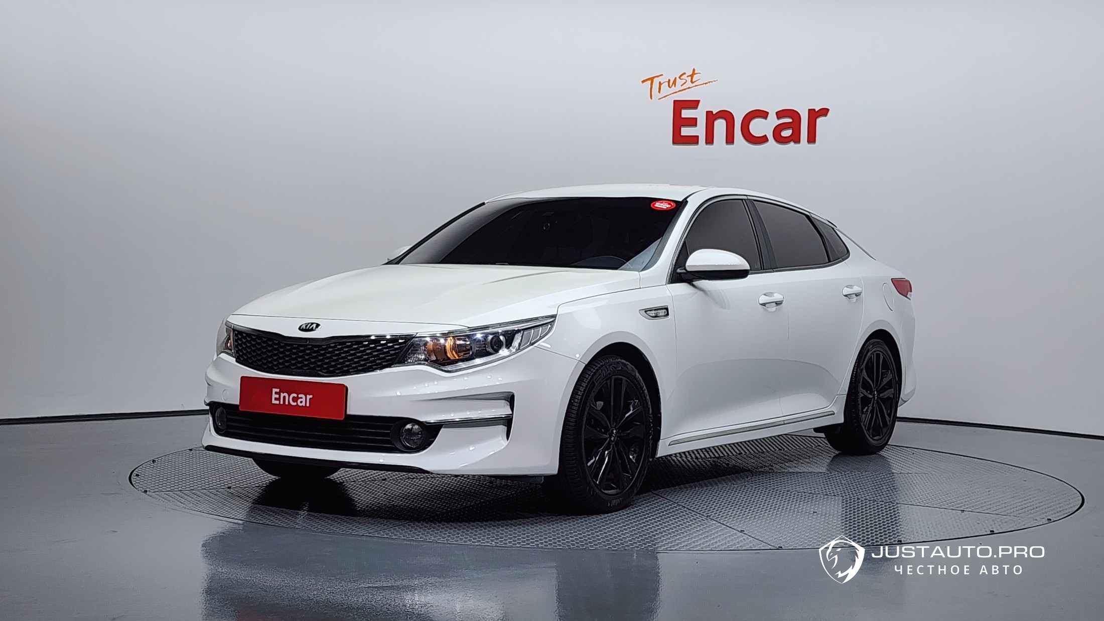 Автомобиль Kia K5