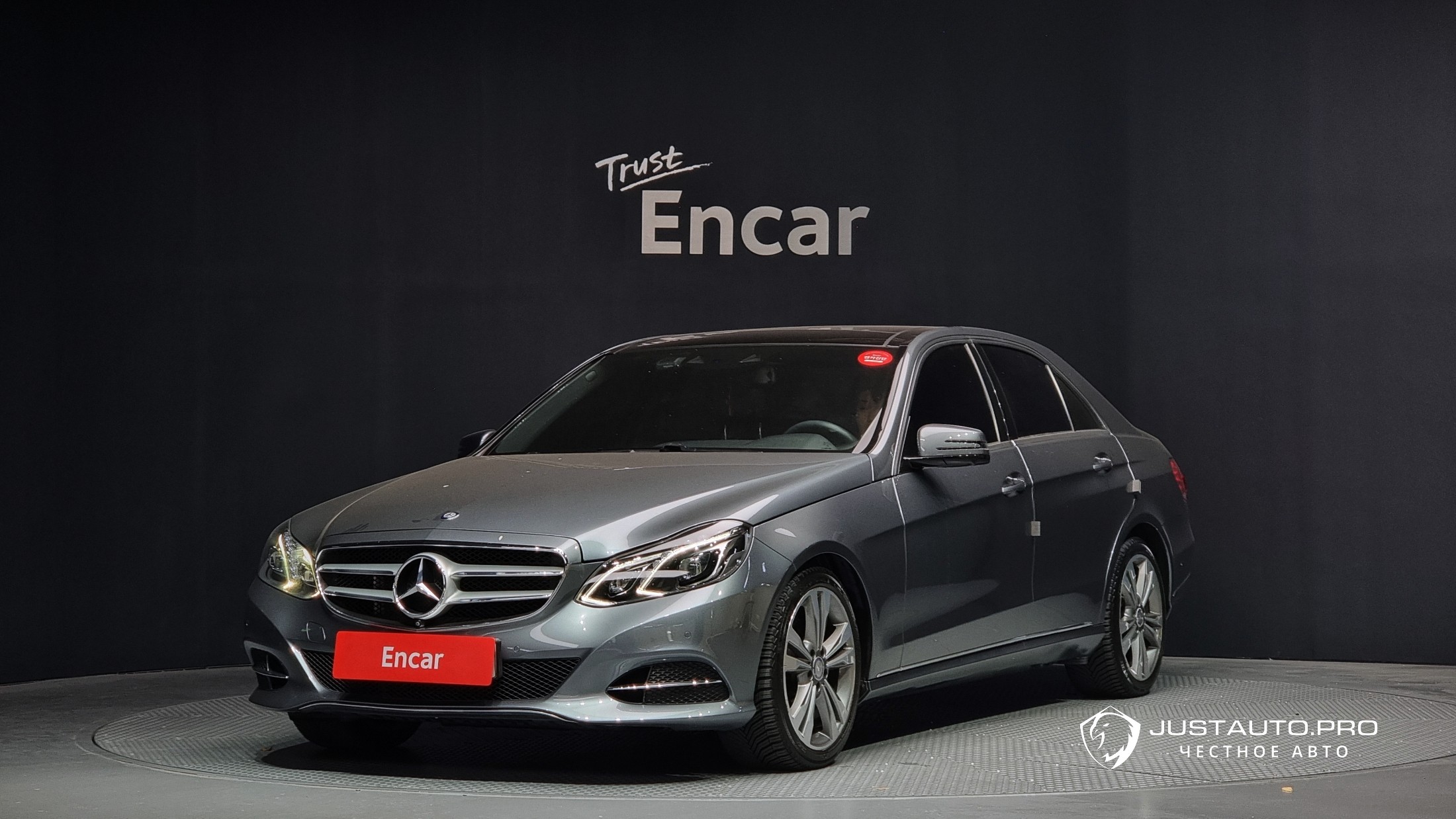 Автомобиль Mercedes-Benz E-Class