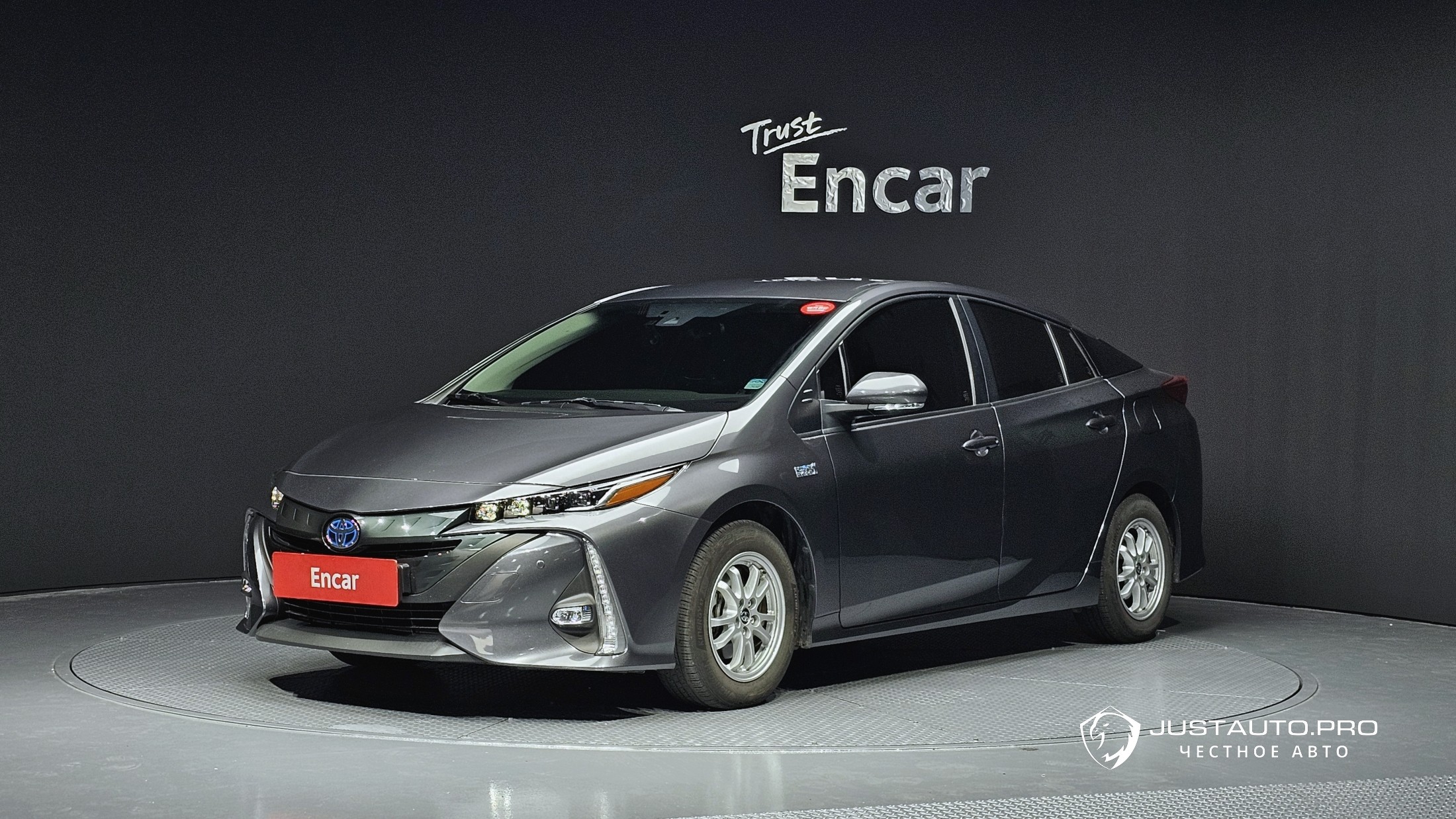 Автомобиль Toyota Prius