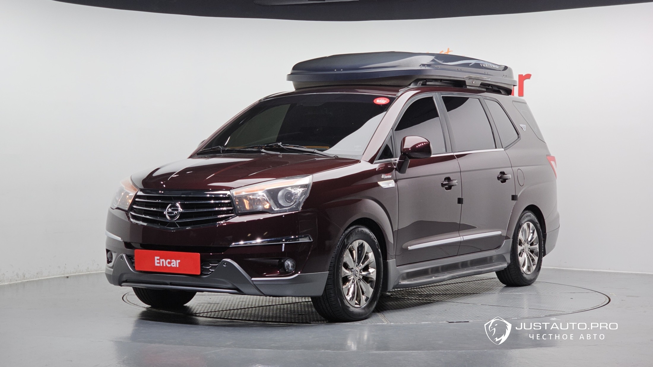 Автомобиль KG_Mobility_Ssangyong KORANDO