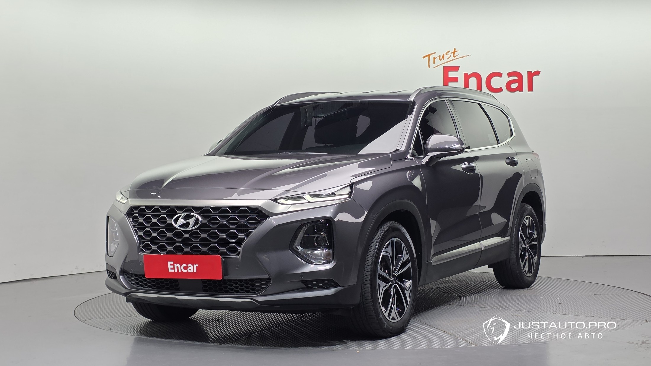 Автомобиль Hyundai Santafe