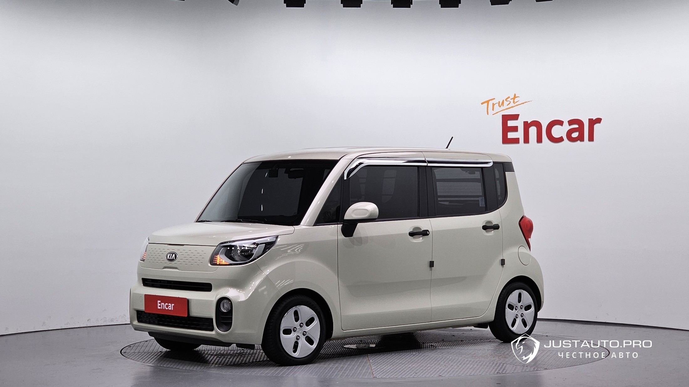 Автомобиль Kia RAY
