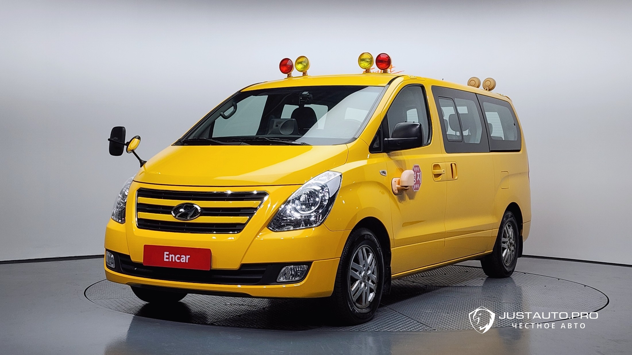 Автомобиль Hyundai Starex