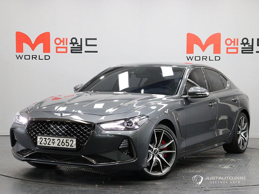 Автомобиль Genesis G70