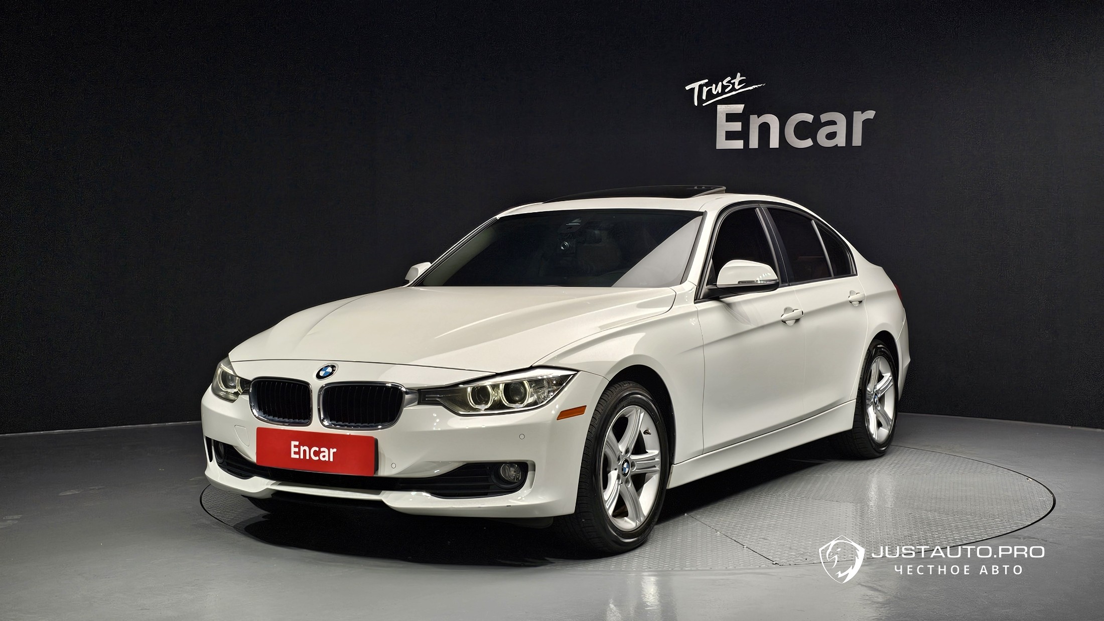 Автомобиль BMW 3-Series