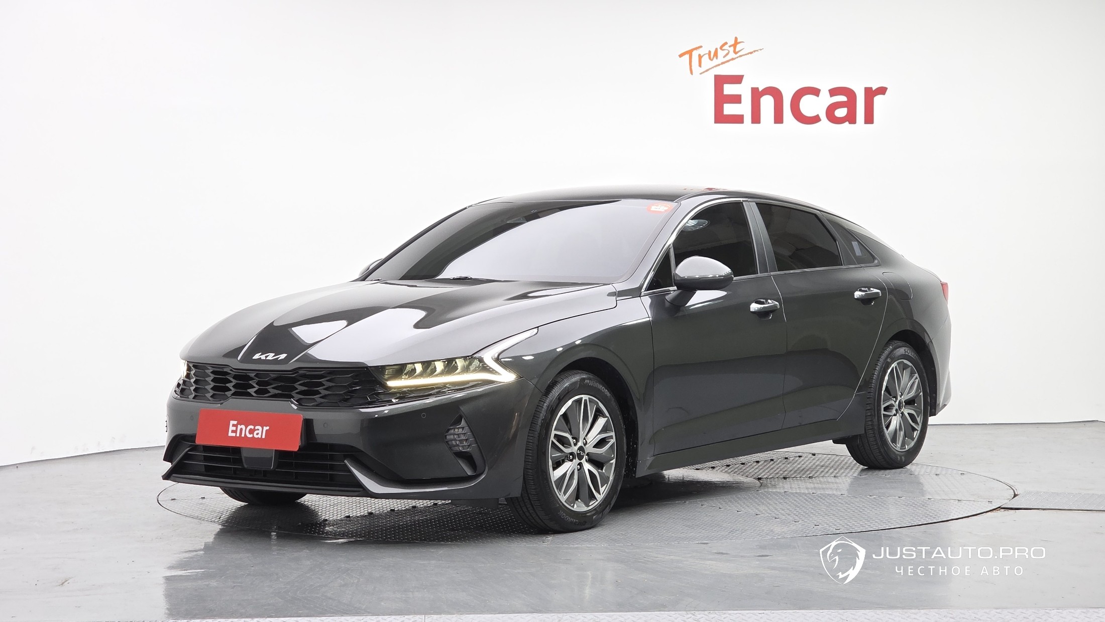 Автомобиль Kia K5