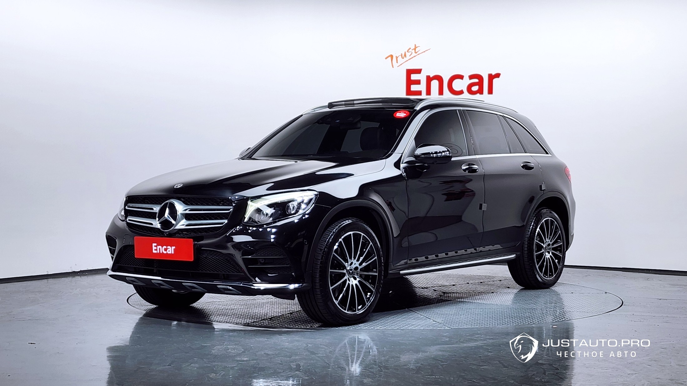 Автомобиль Mercedes-Benz GLC-Class