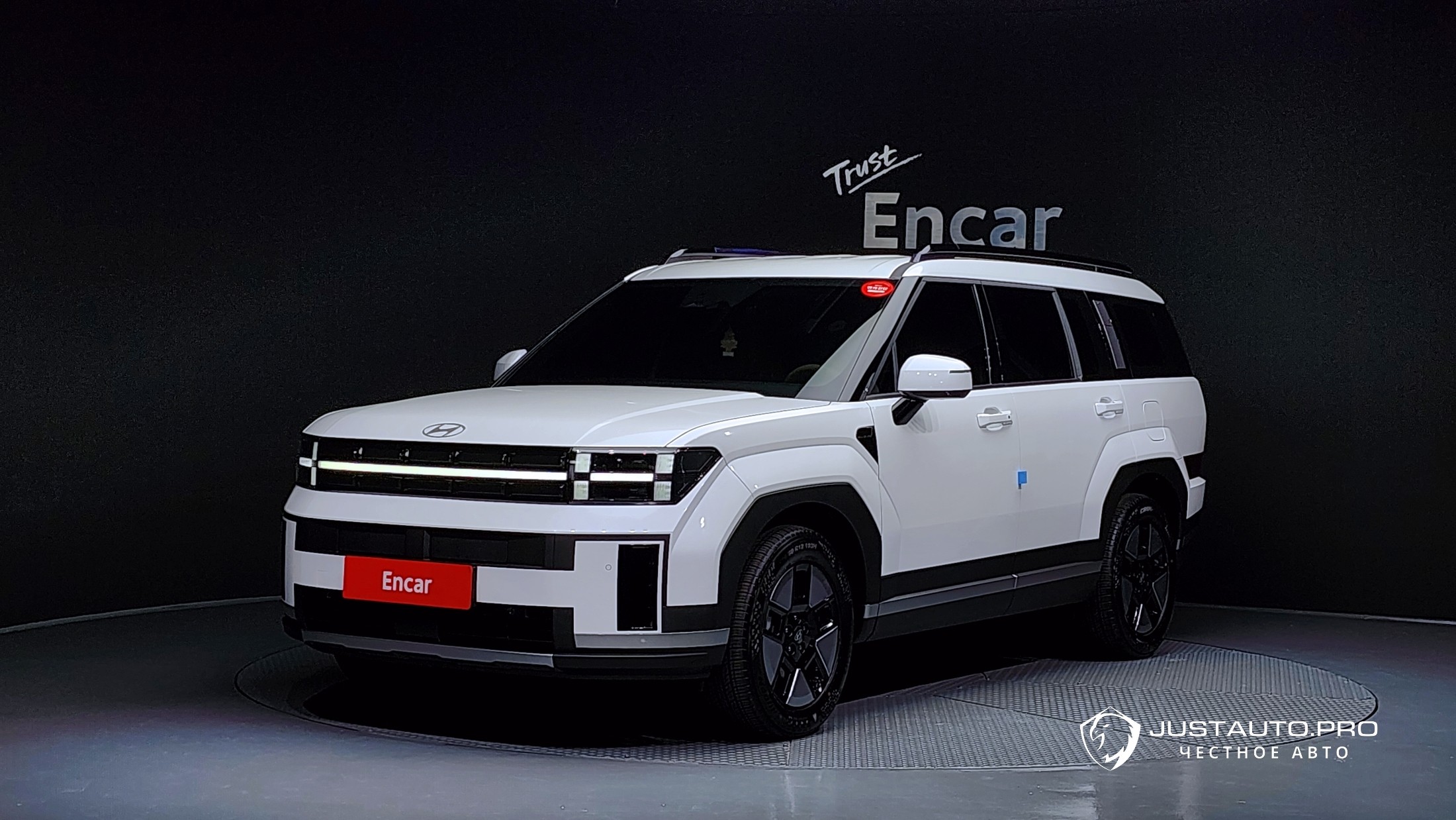 Автомобиль Hyundai Santafe