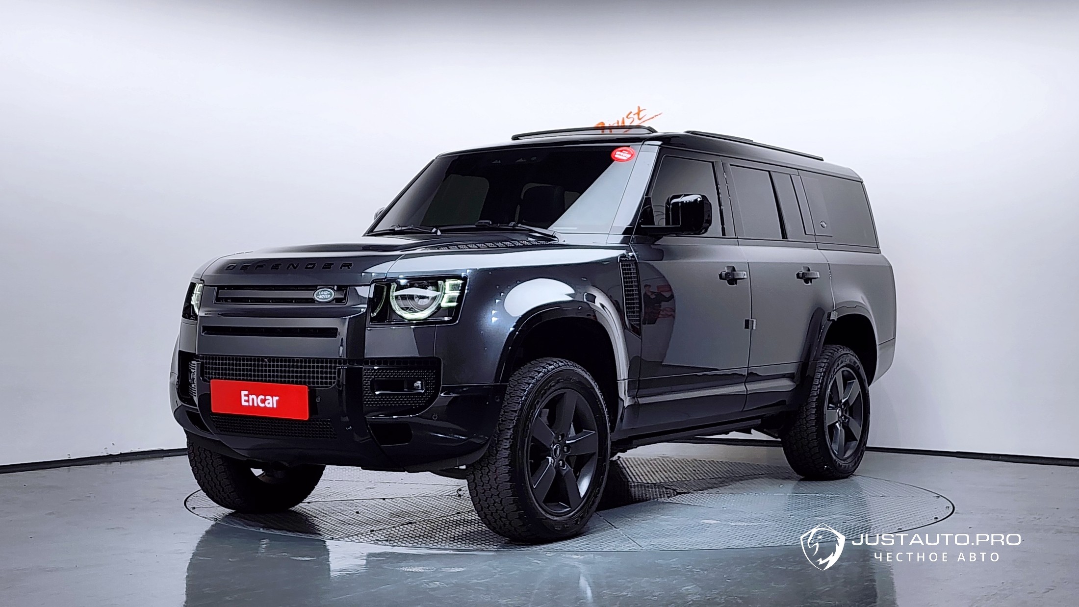 Автомобиль Land Rover Defender