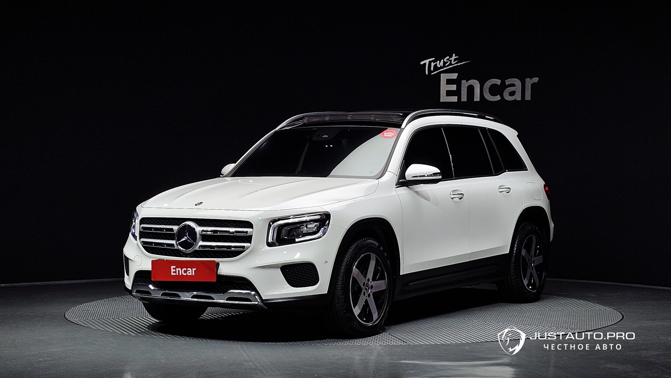 Автомобиль Mercedes-Benz GLB-Class