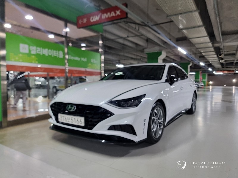 Автомобиль Hyundai Sonata