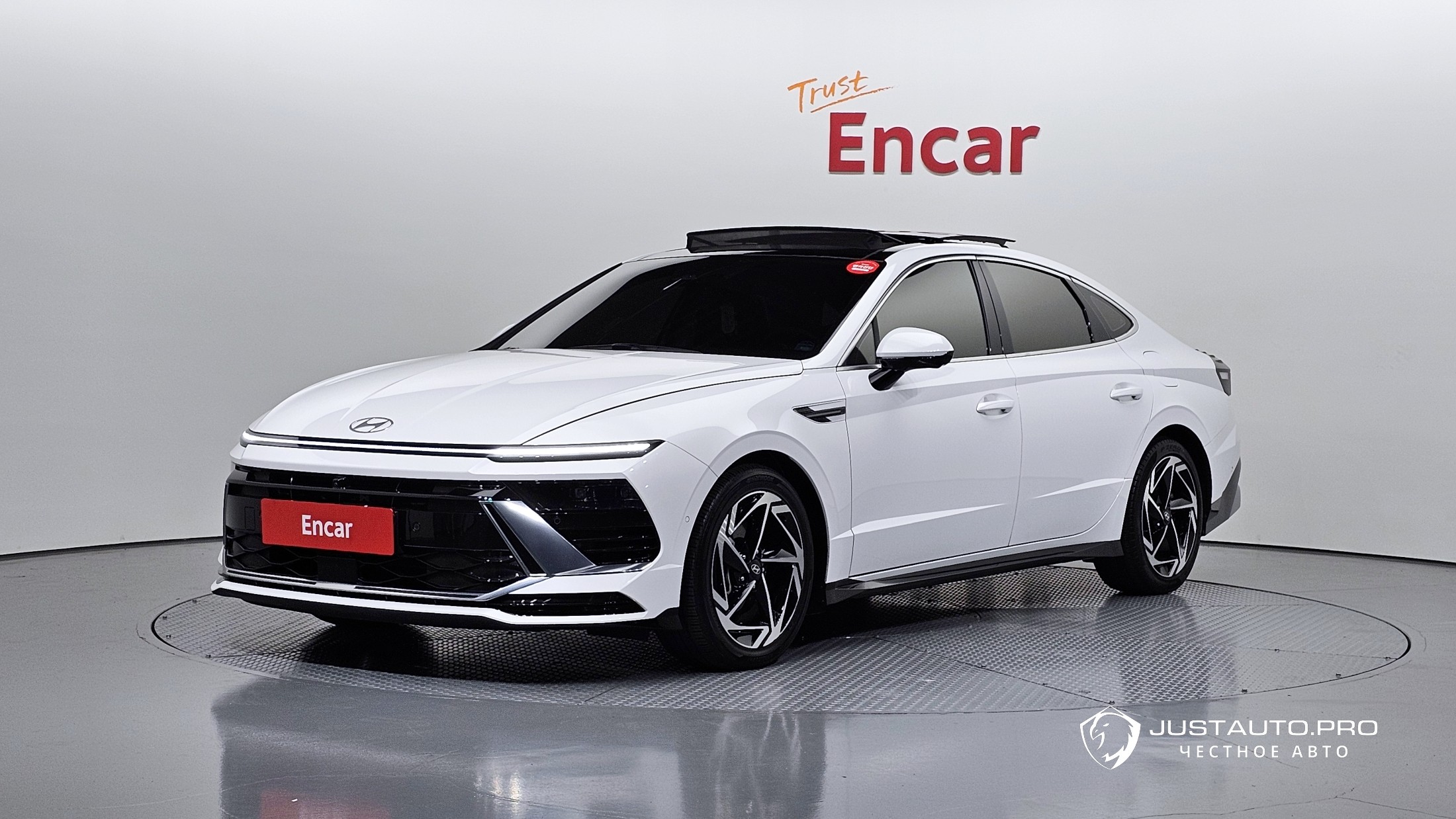 Автомобиль Hyundai Sonata