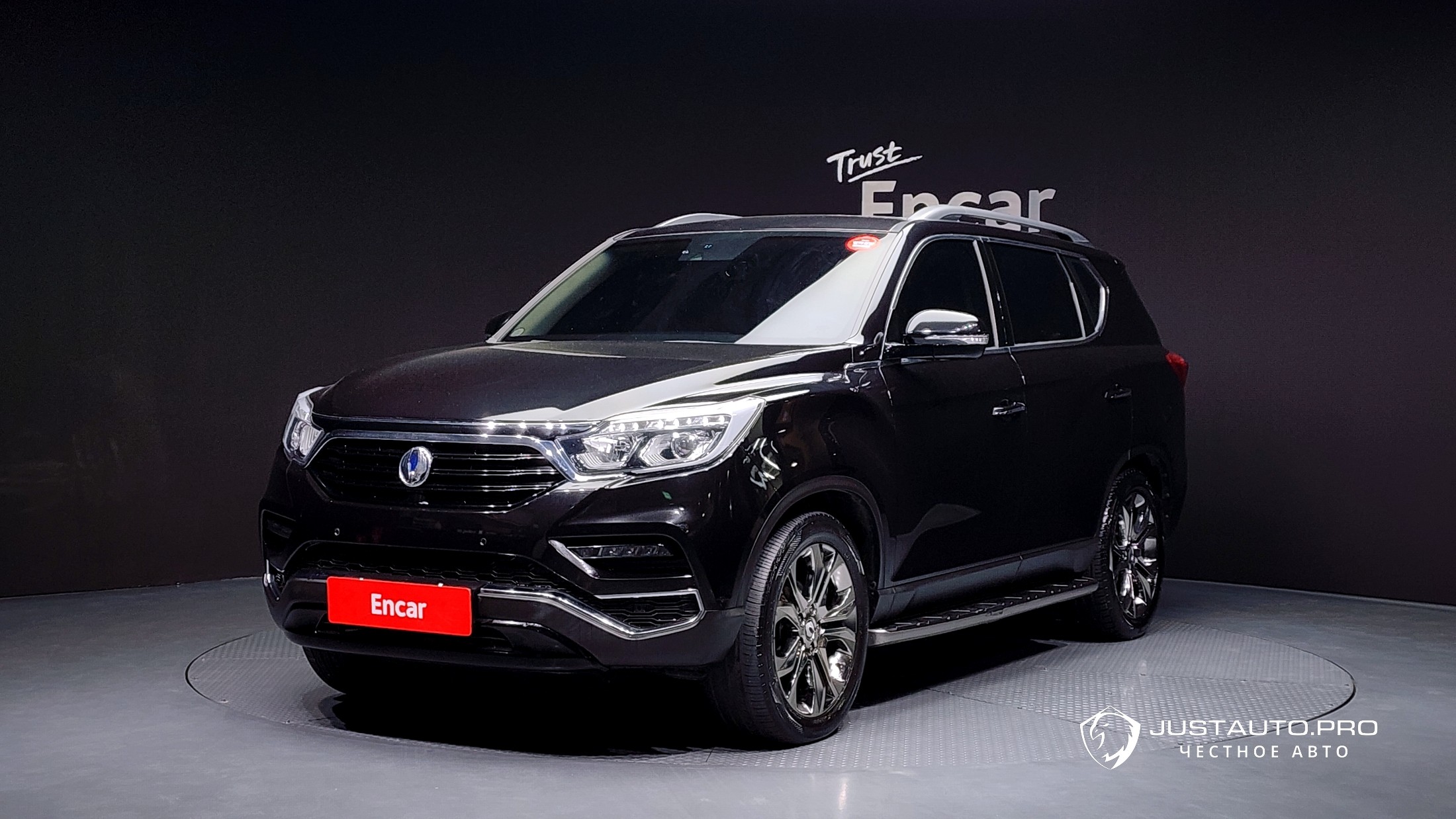 Автомобиль KG_Mobility_Ssangyong Rexton
