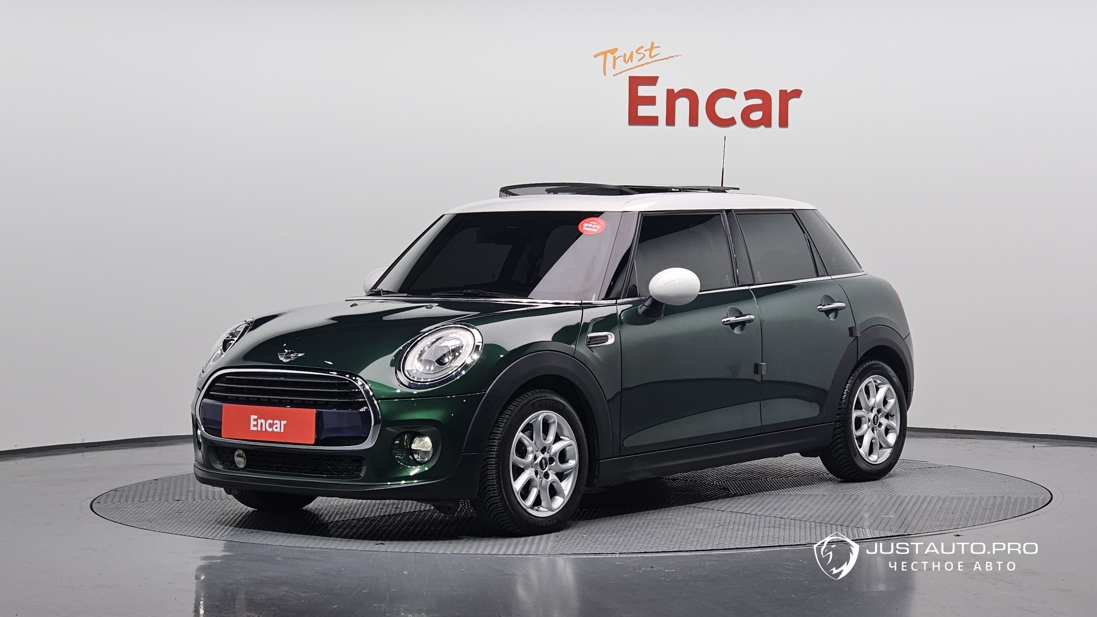 Автомобиль Mini Cooper