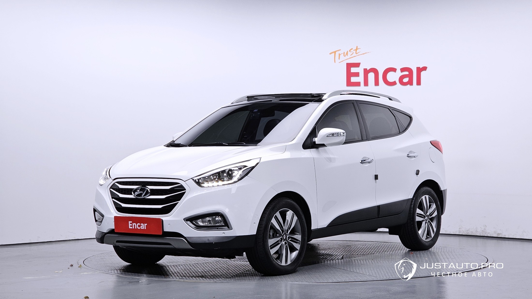 Автомобиль Hyundai Tucson