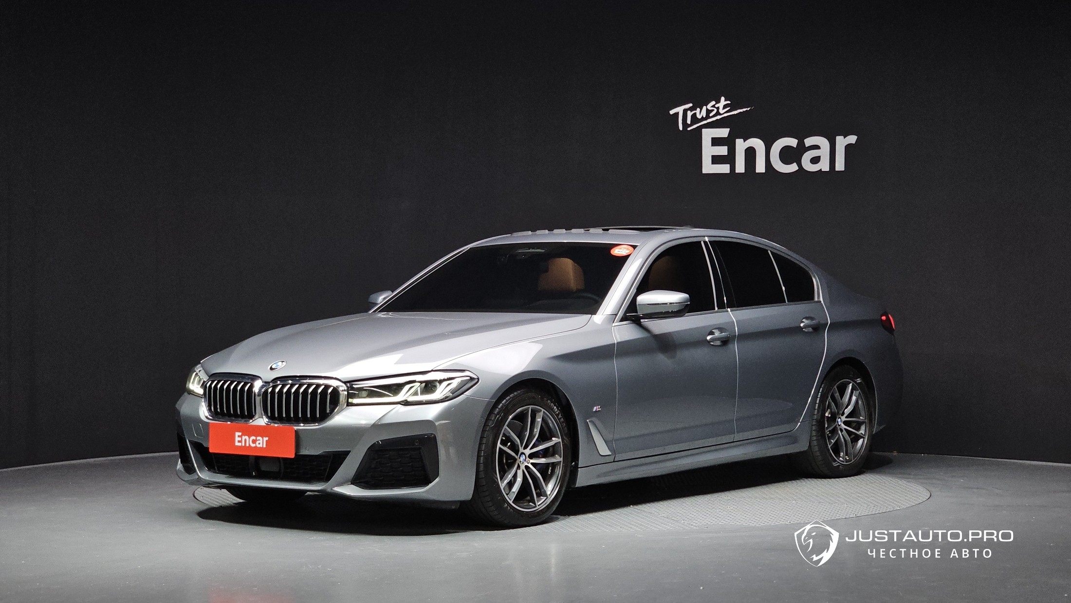 Автомобиль BMW 5-Series