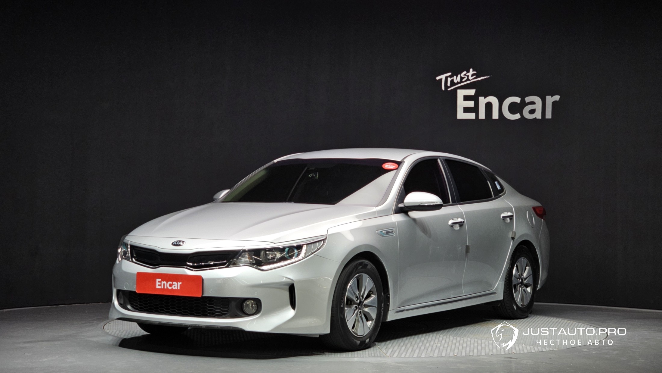 Автомобиль Kia K5