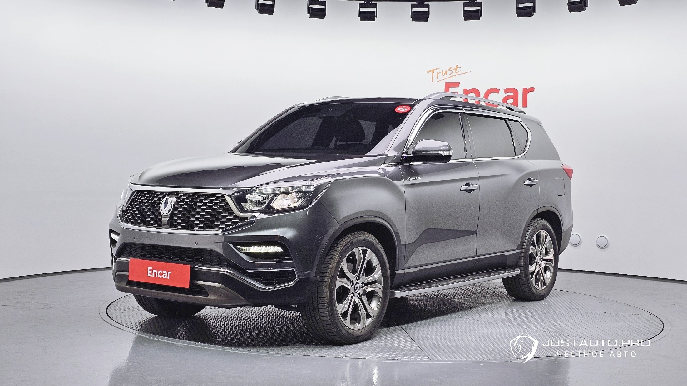 Автомобиль KG_Mobility_Ssangyong Rexton