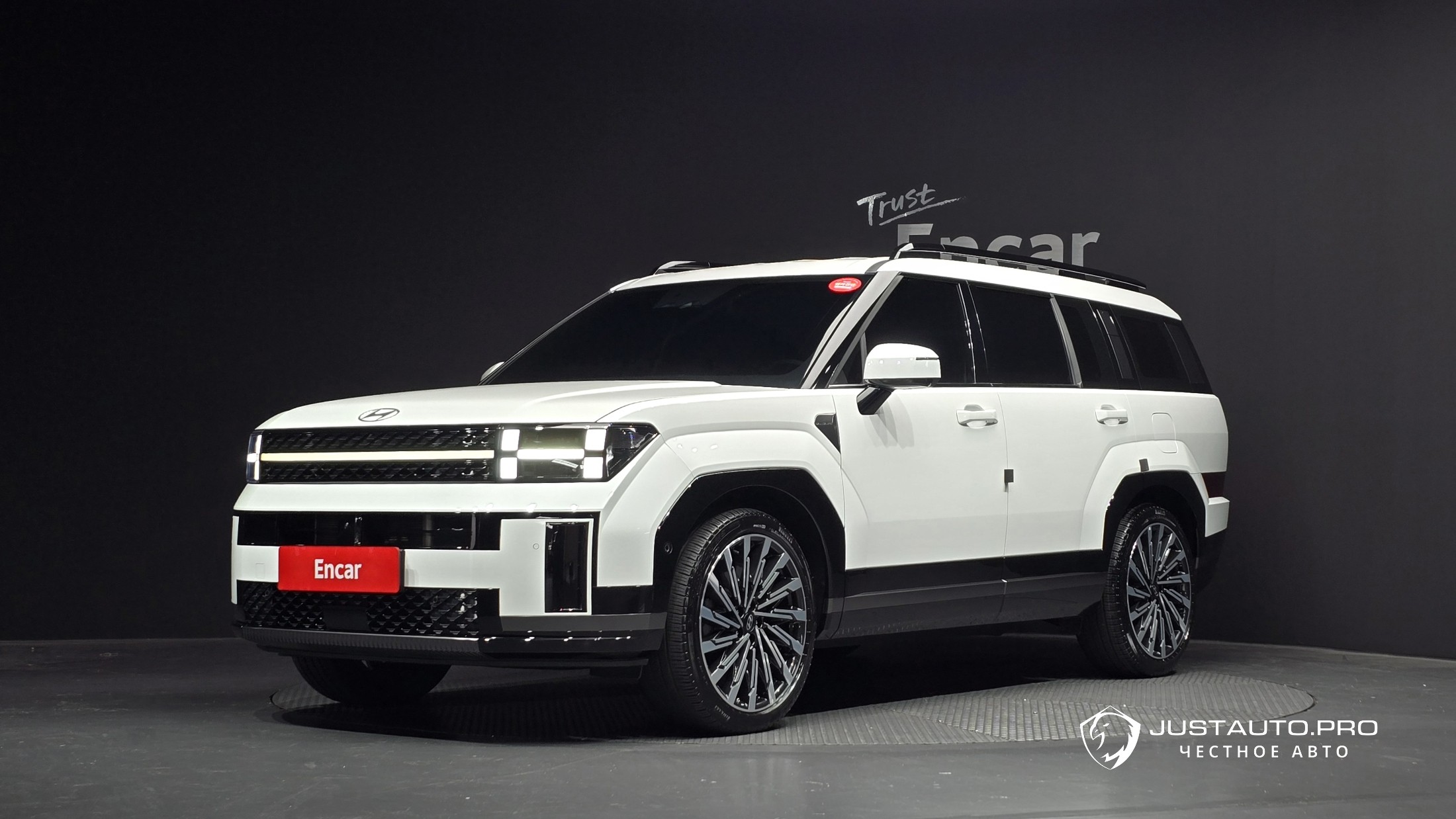 Автомобиль Hyundai Santafe