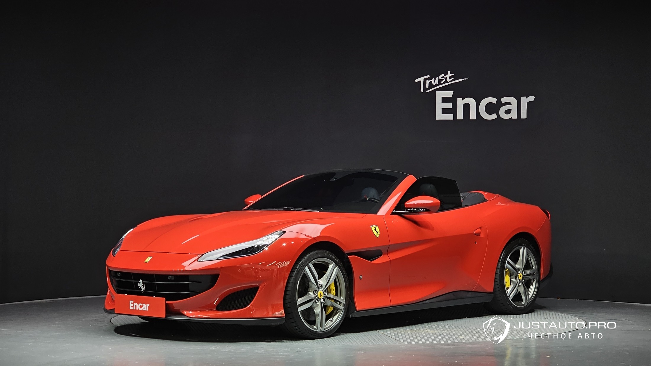 Автомобиль Ferrari Portofino