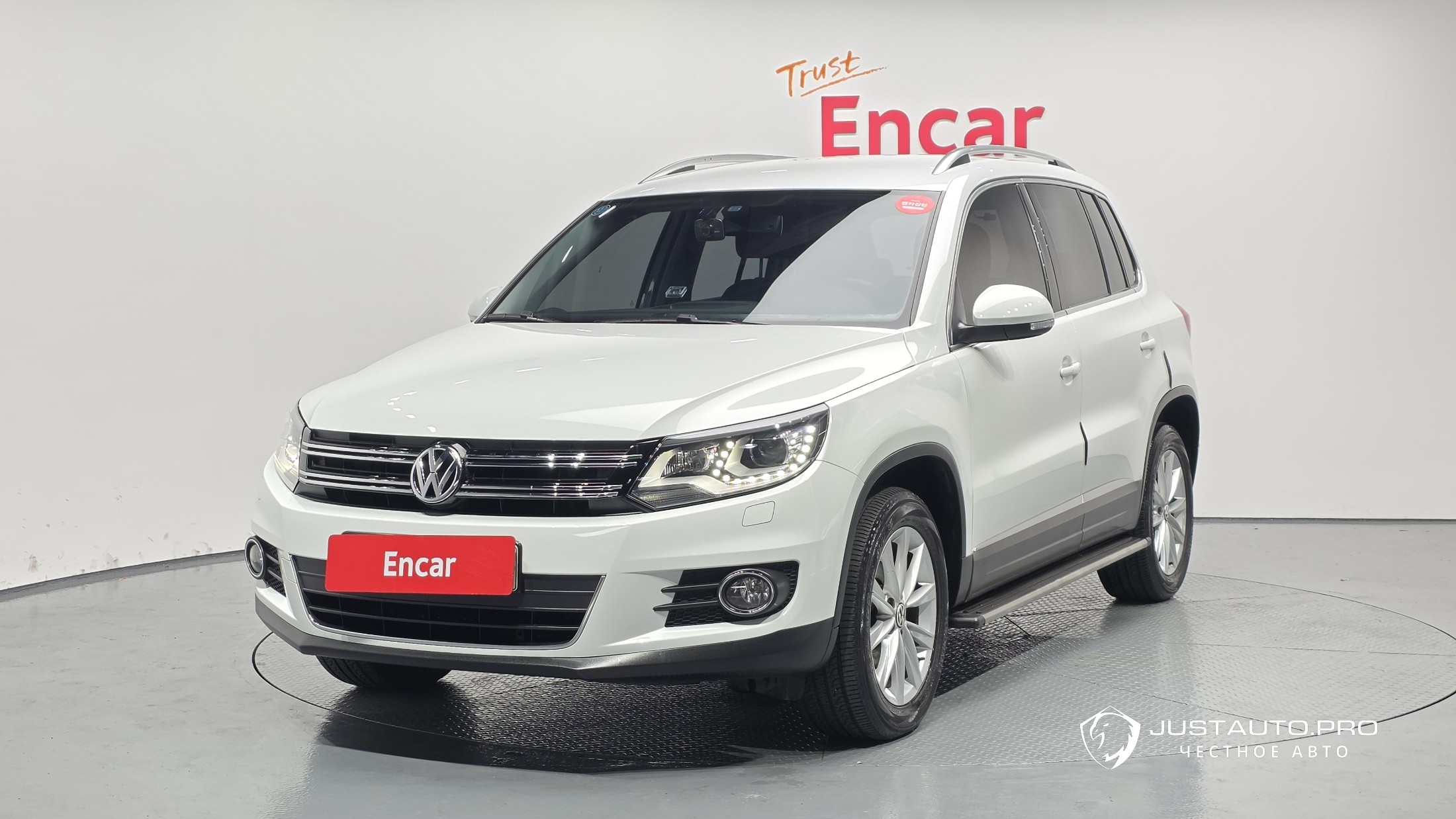 Автомобиль Volkswagen Tiguan