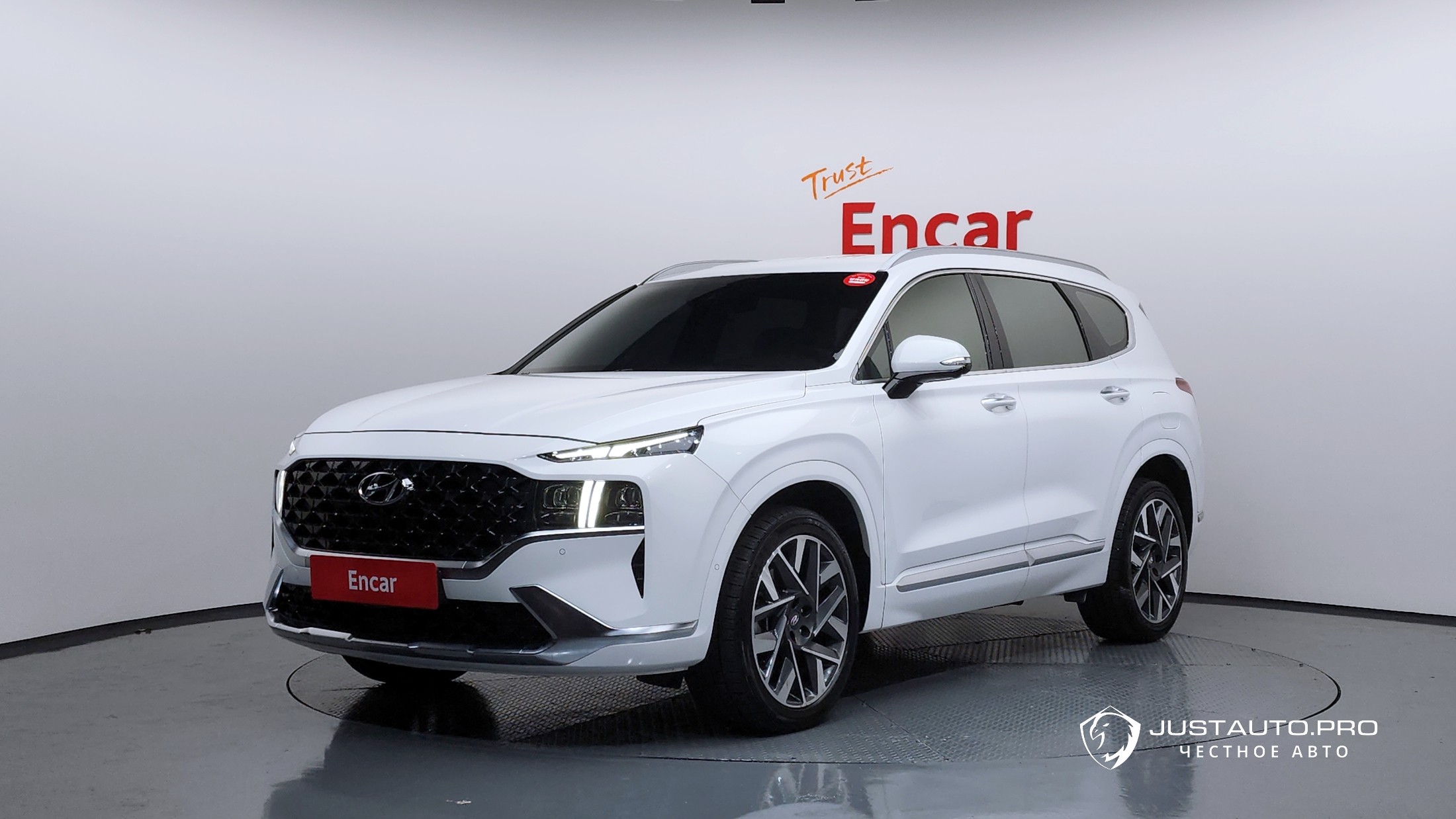 Автомобиль Hyundai Santafe