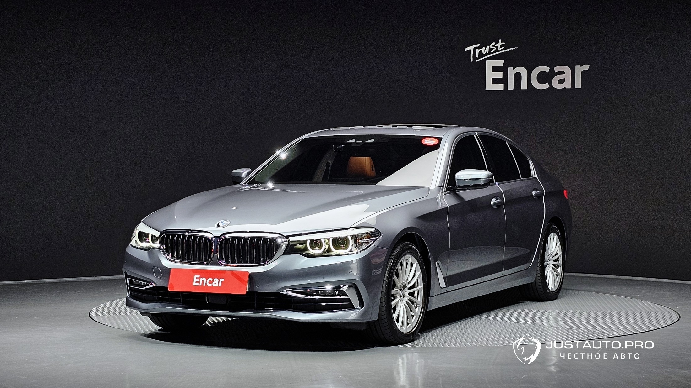 Автомобиль BMW 5-Series