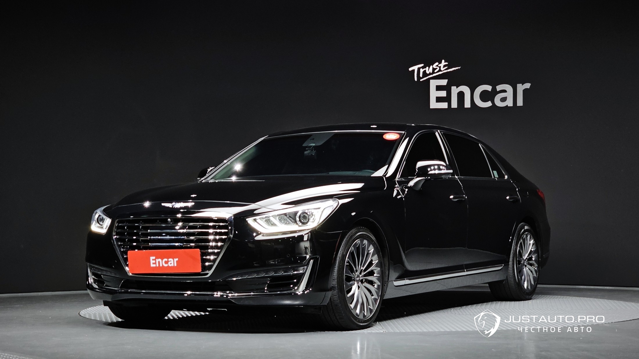 Автомобиль Genesis EQ900