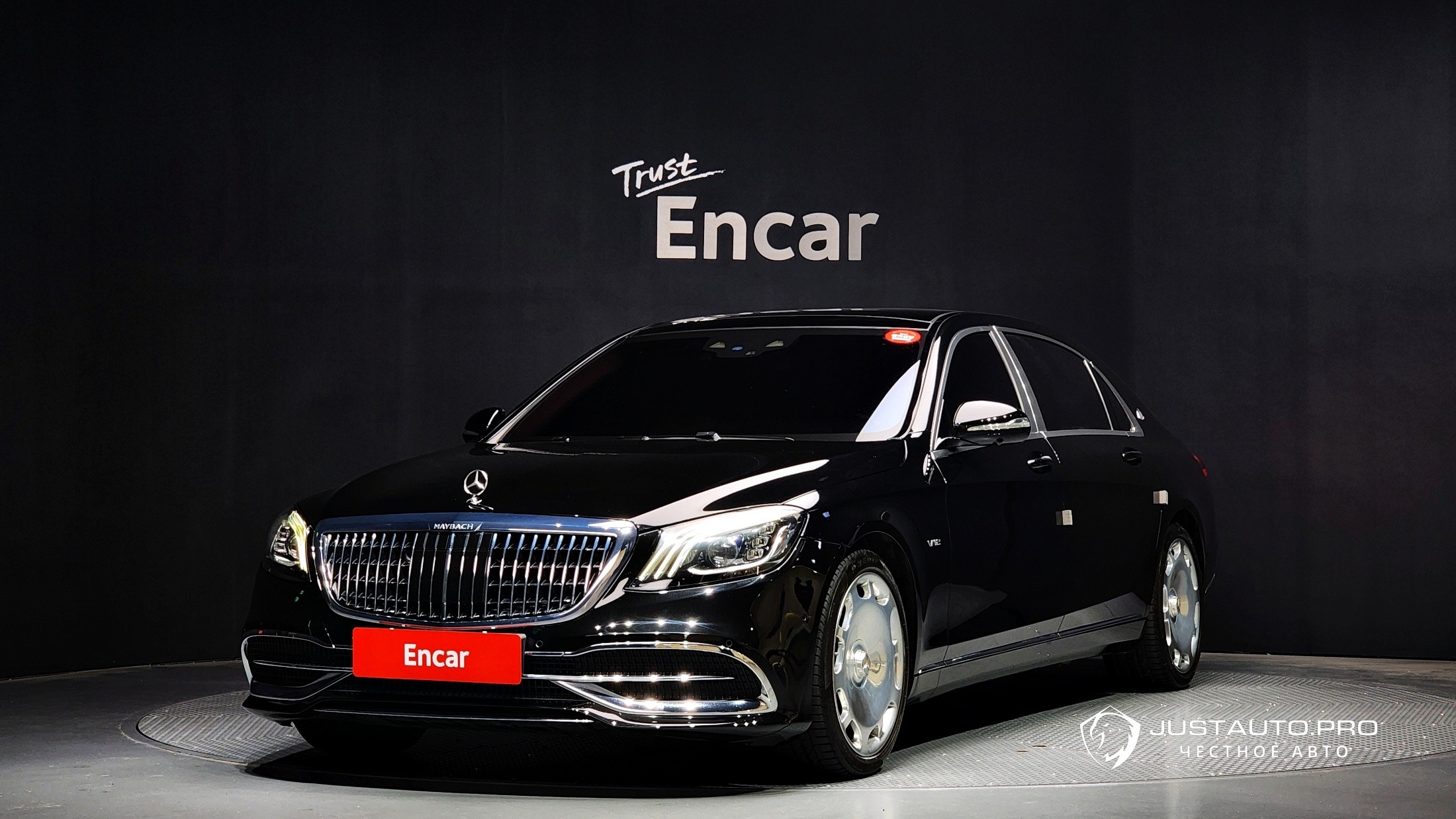 Автомобиль Mercedes-Benz S-Class