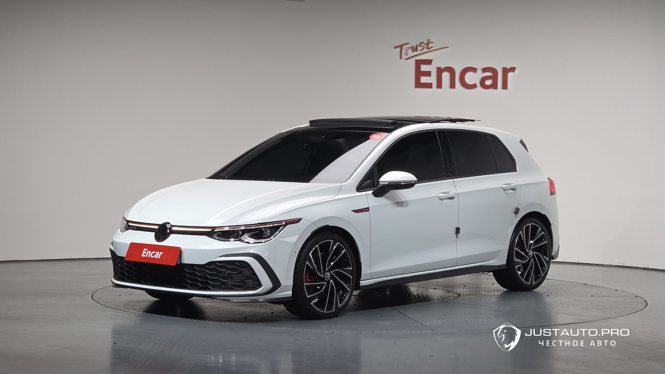 Автомобиль Volkswagen Golf