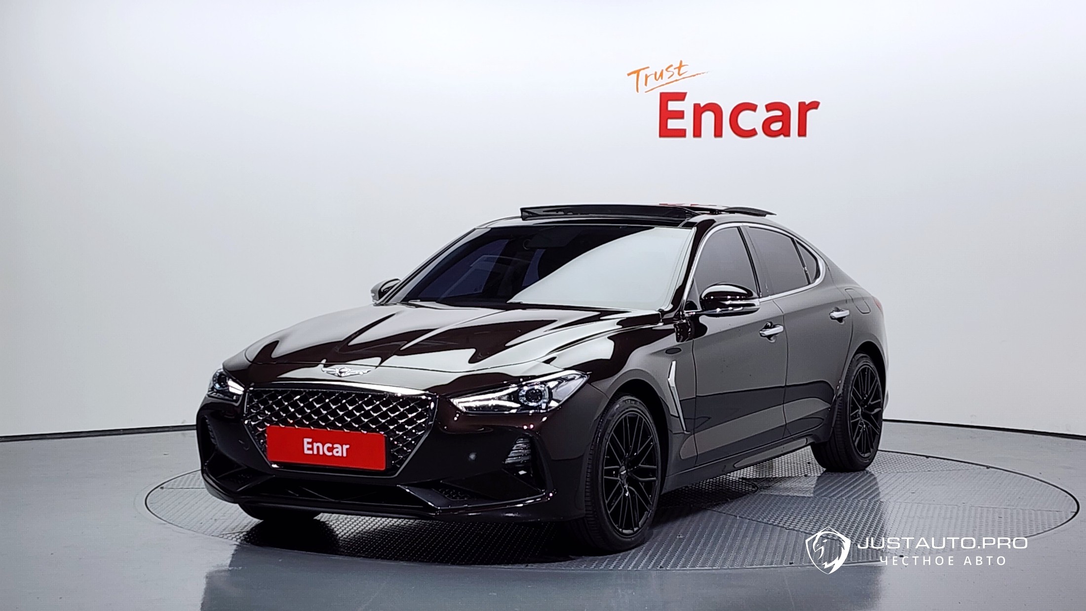 Автомобиль Genesis G70