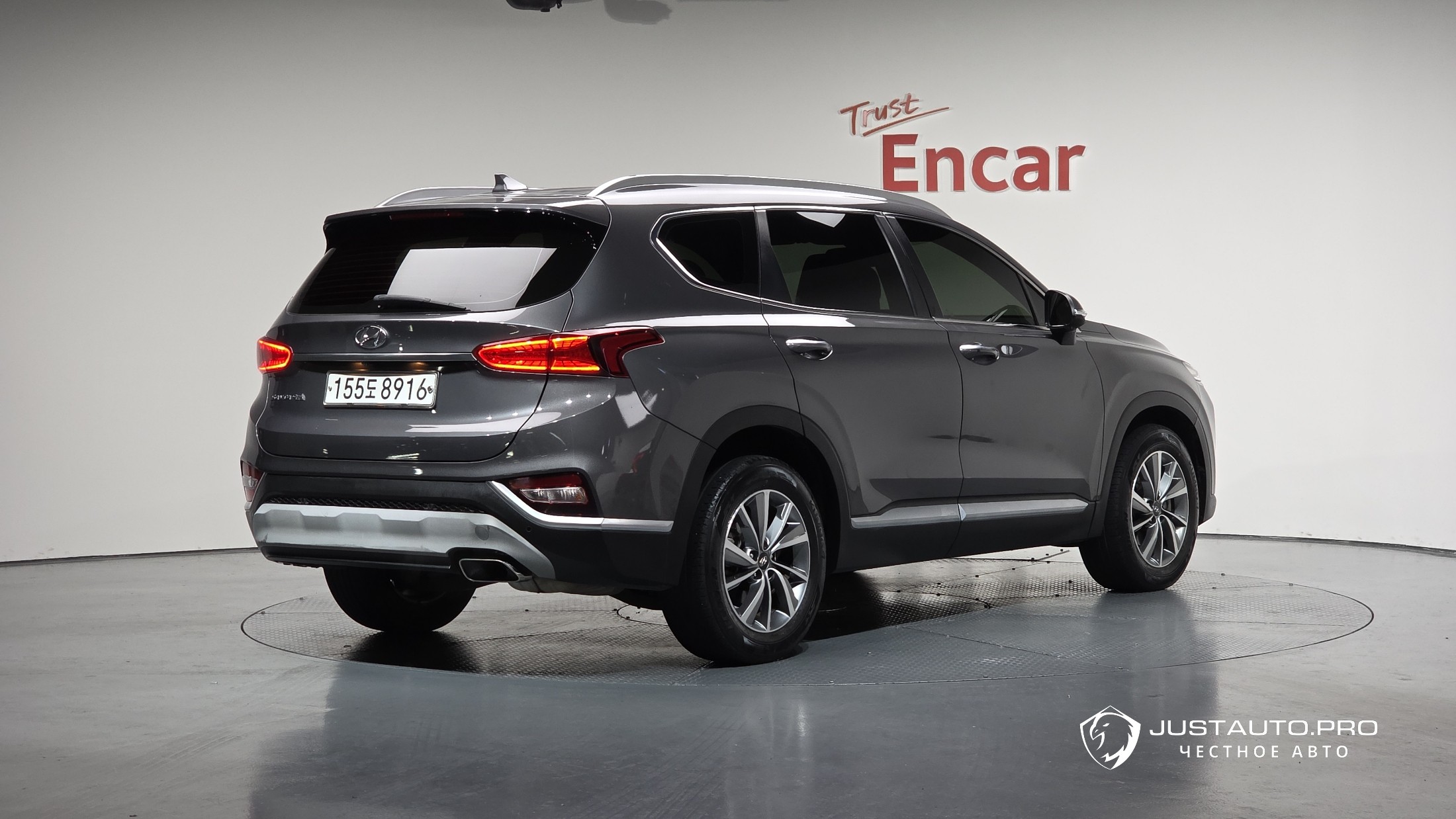 Автомобиль Hyundai Santafe