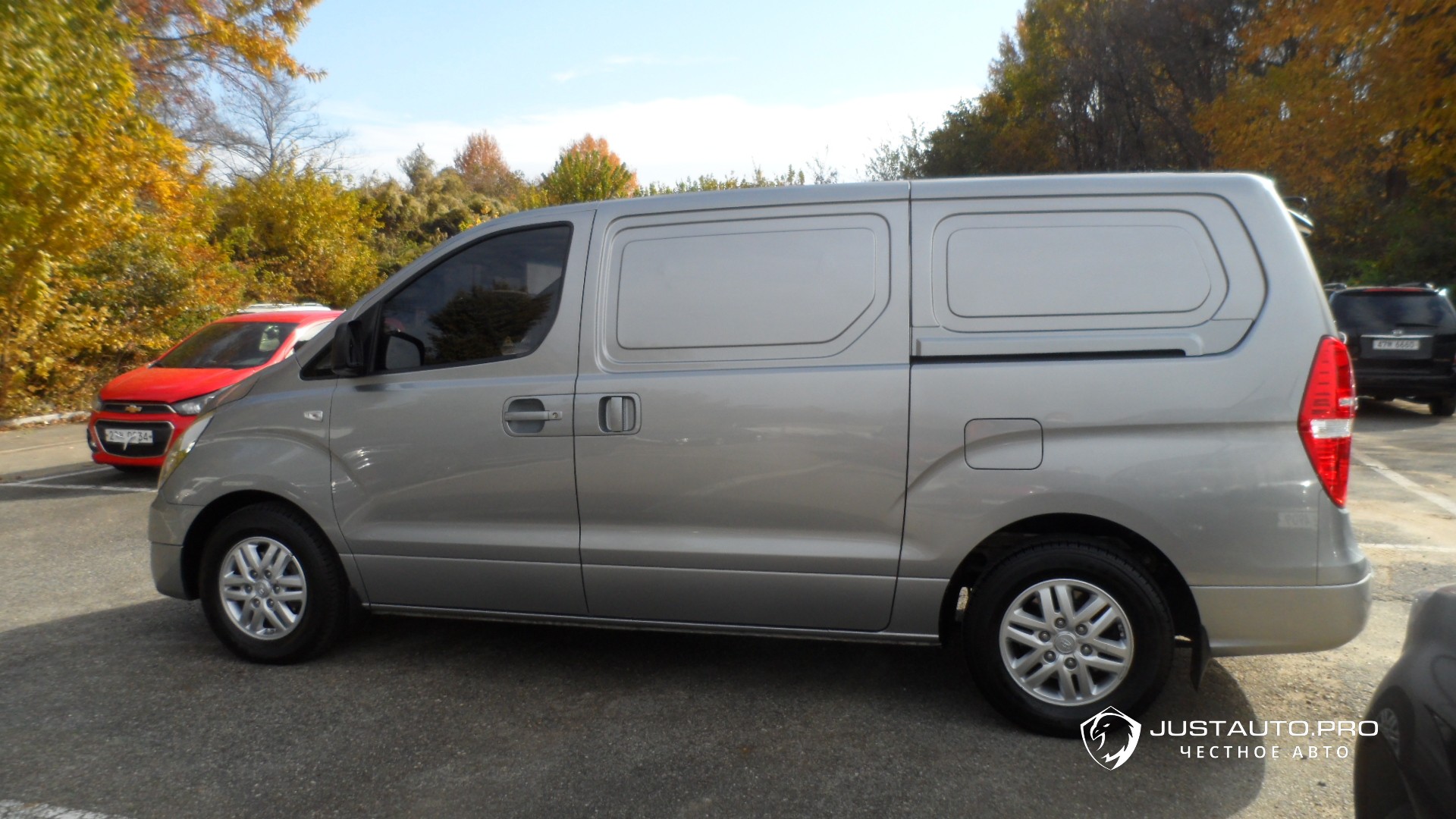 Автомобиль Hyundai Starex