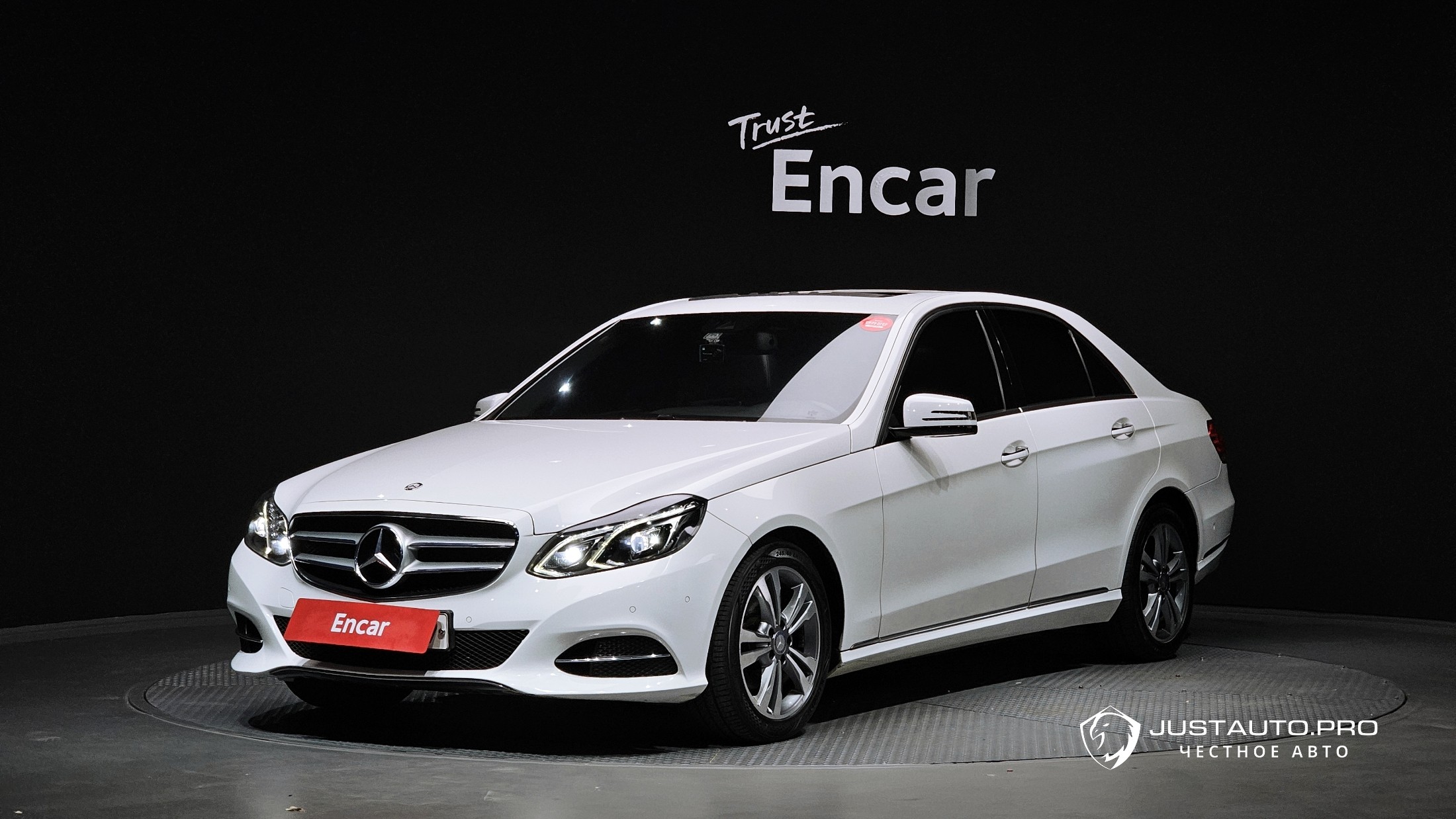 Автомобиль Mercedes-Benz E-Class