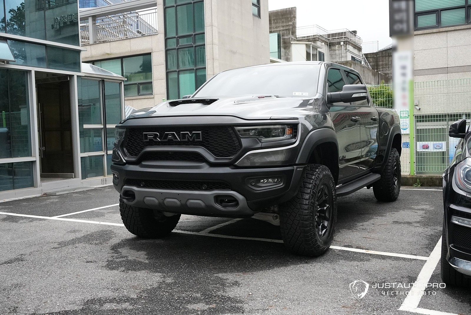 Автомобиль Dodge Ram Pick Up