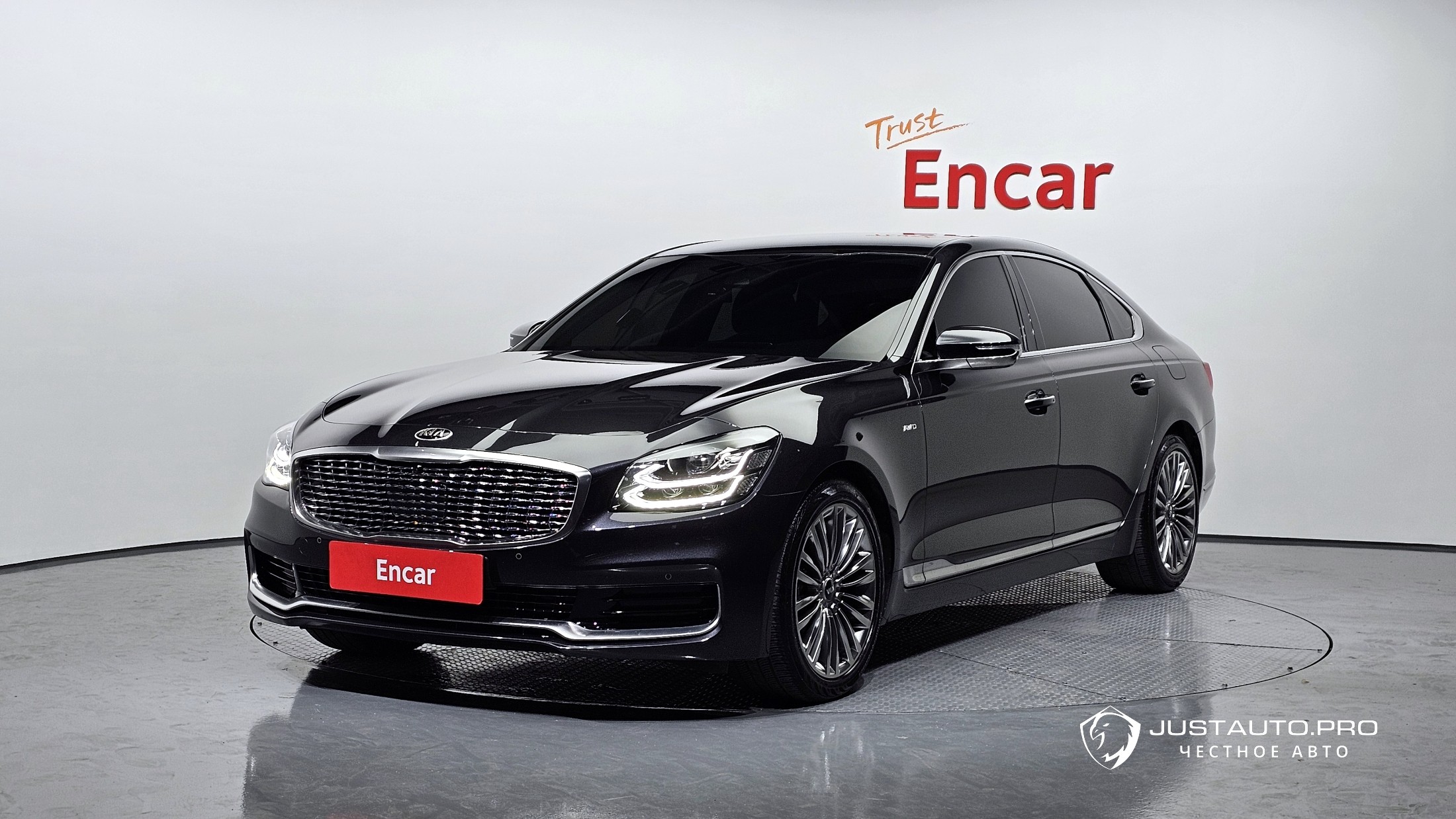 Автомобиль Kia K9