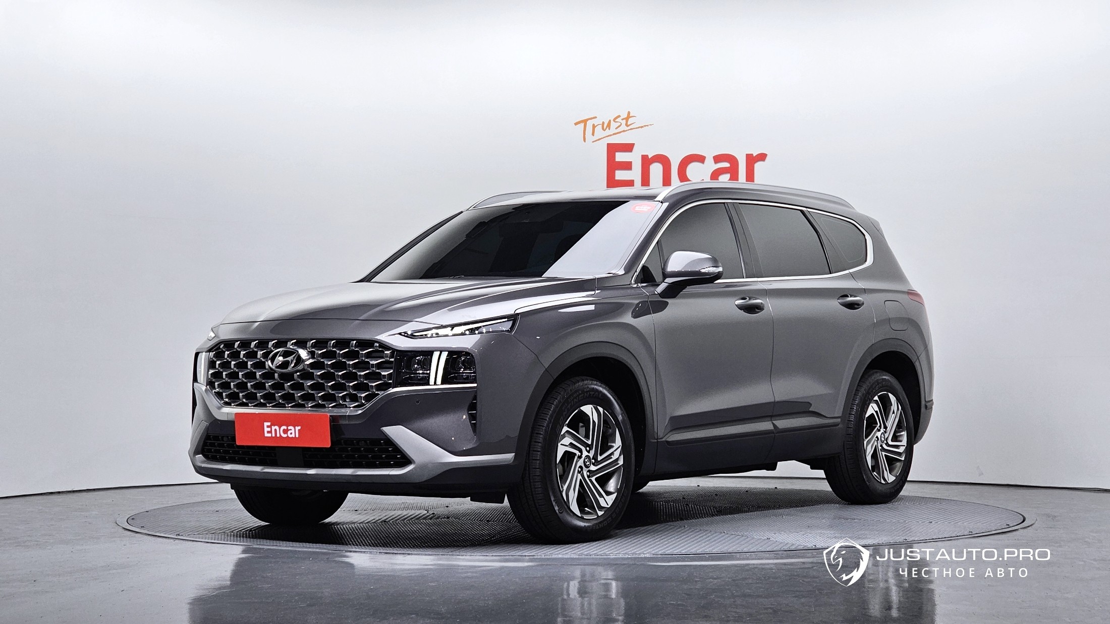 Автомобиль Hyundai Santafe