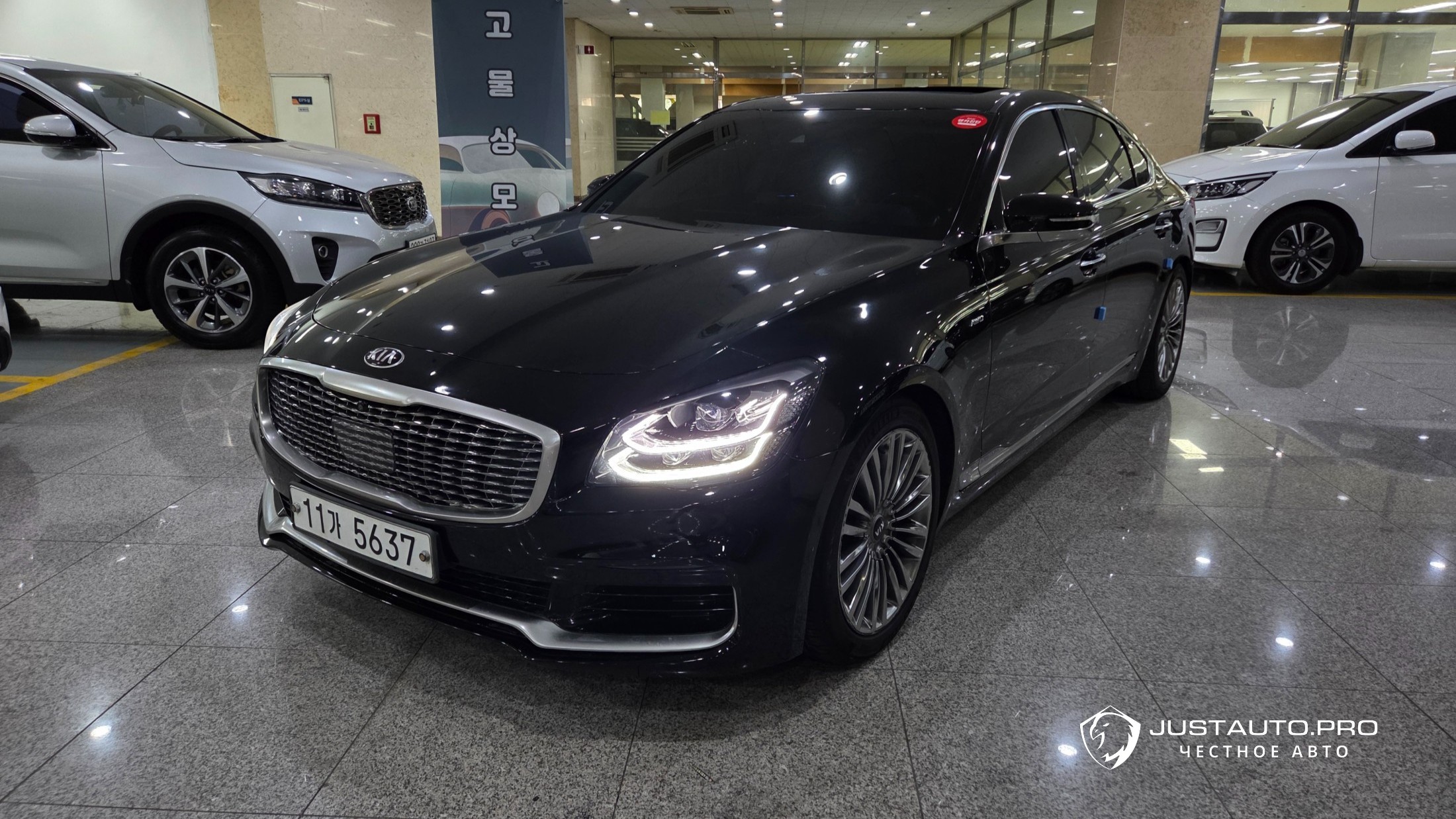 Автомобиль Kia K9