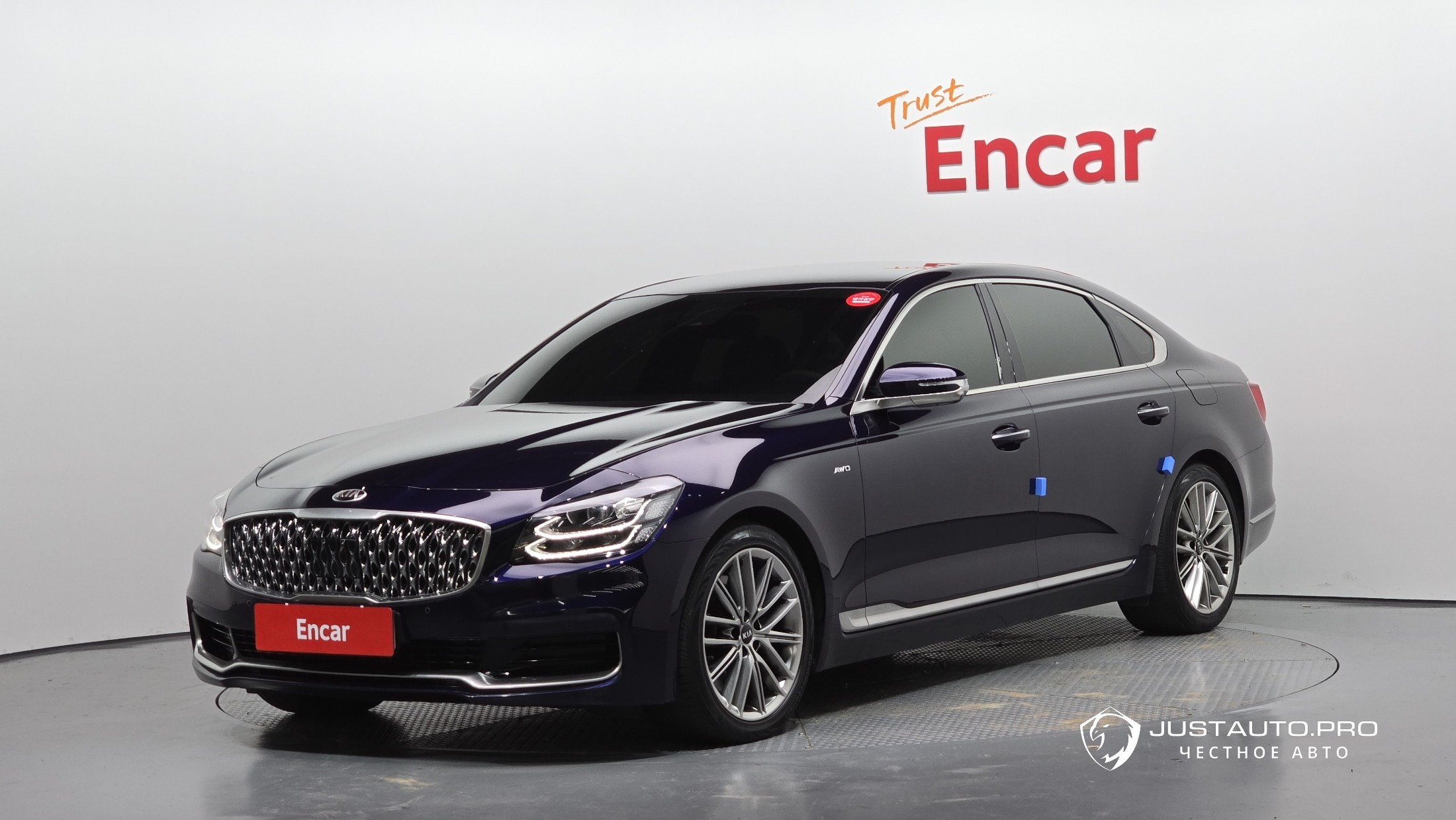 Автомобиль Kia K9