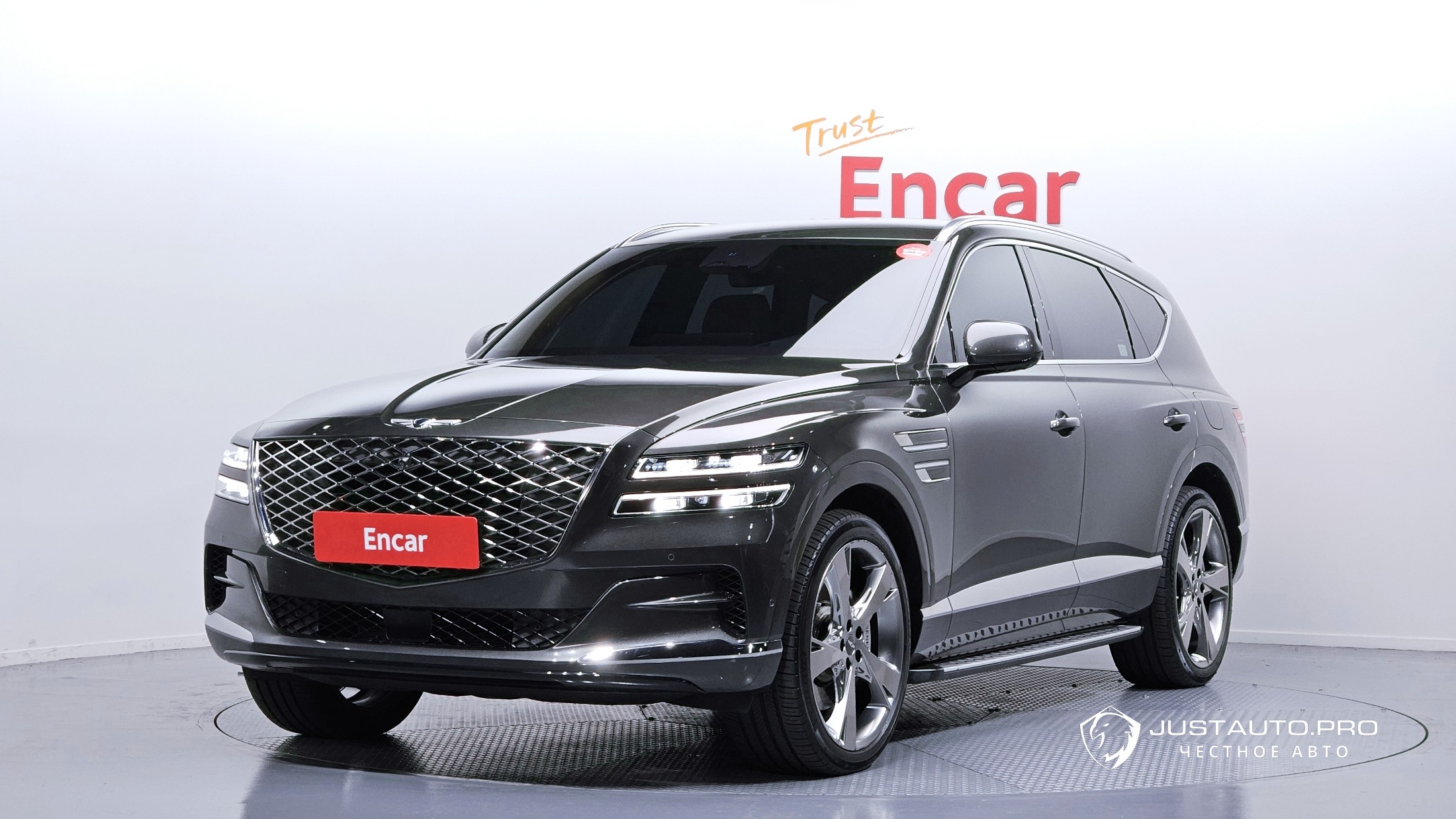 Автомобиль Genesis GV80