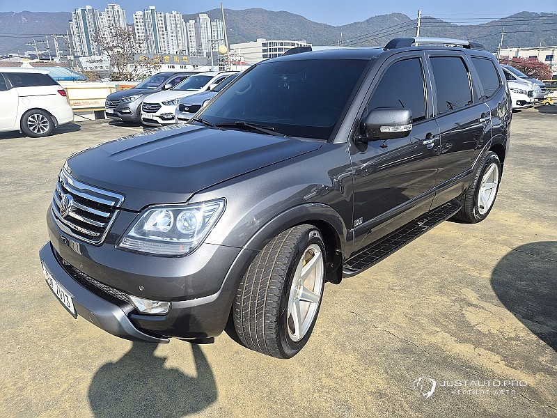 Автомобиль Kia Mohave
