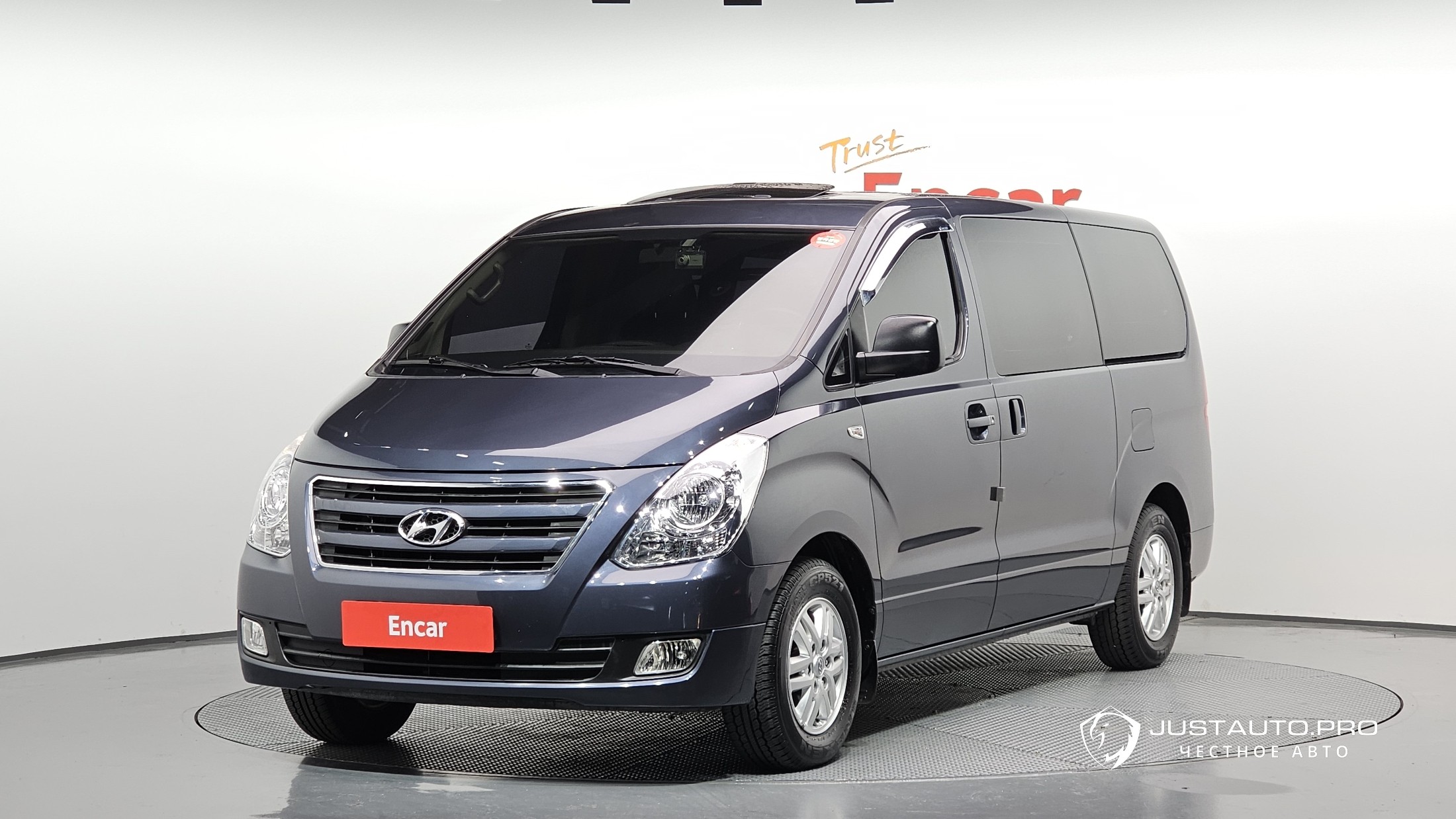 Автомобиль Hyundai Starex